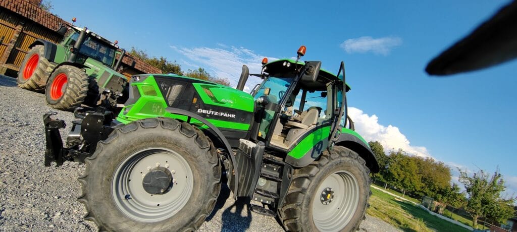 Servis Farkaš - traktor servis 1